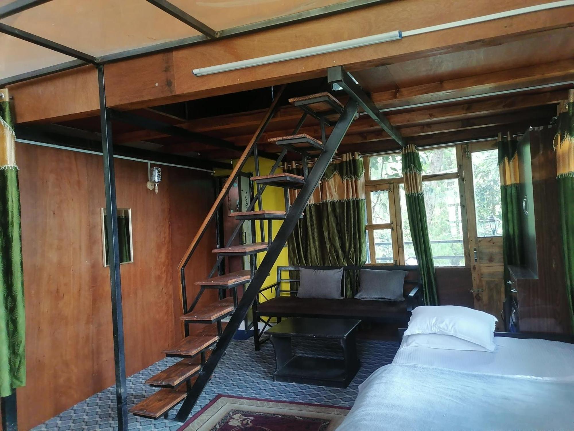 Jungle Crown Organic Homestay Nagarkot Rom bilde